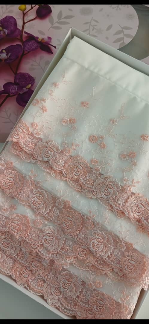 prayer set embroidered with flowers &lace