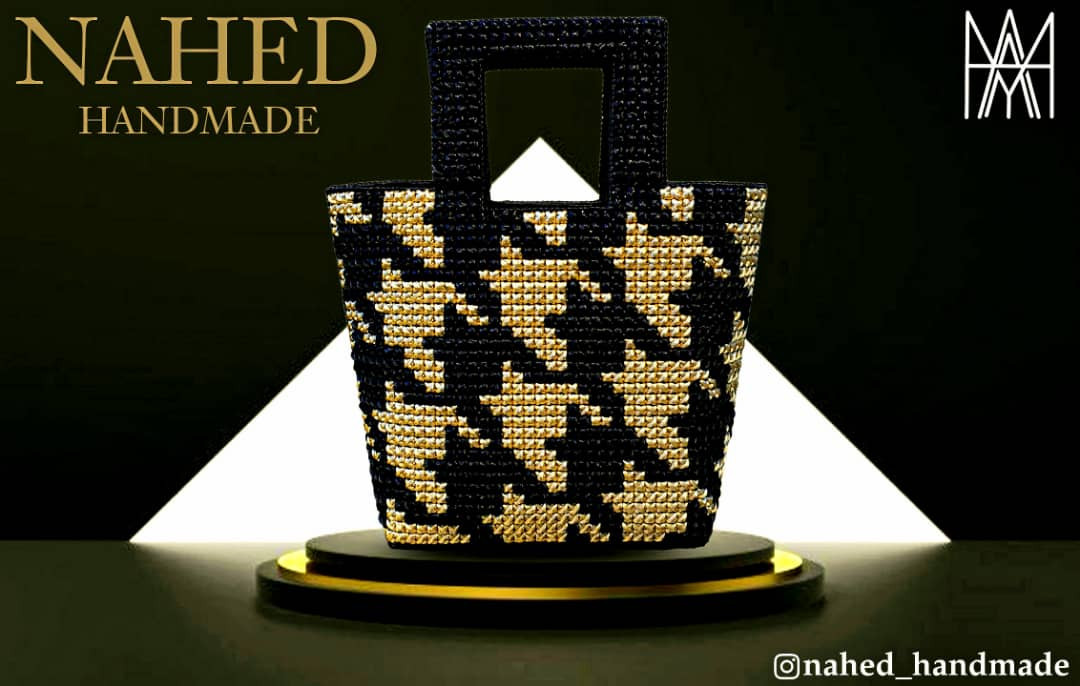 Silk thread handbag - Hover