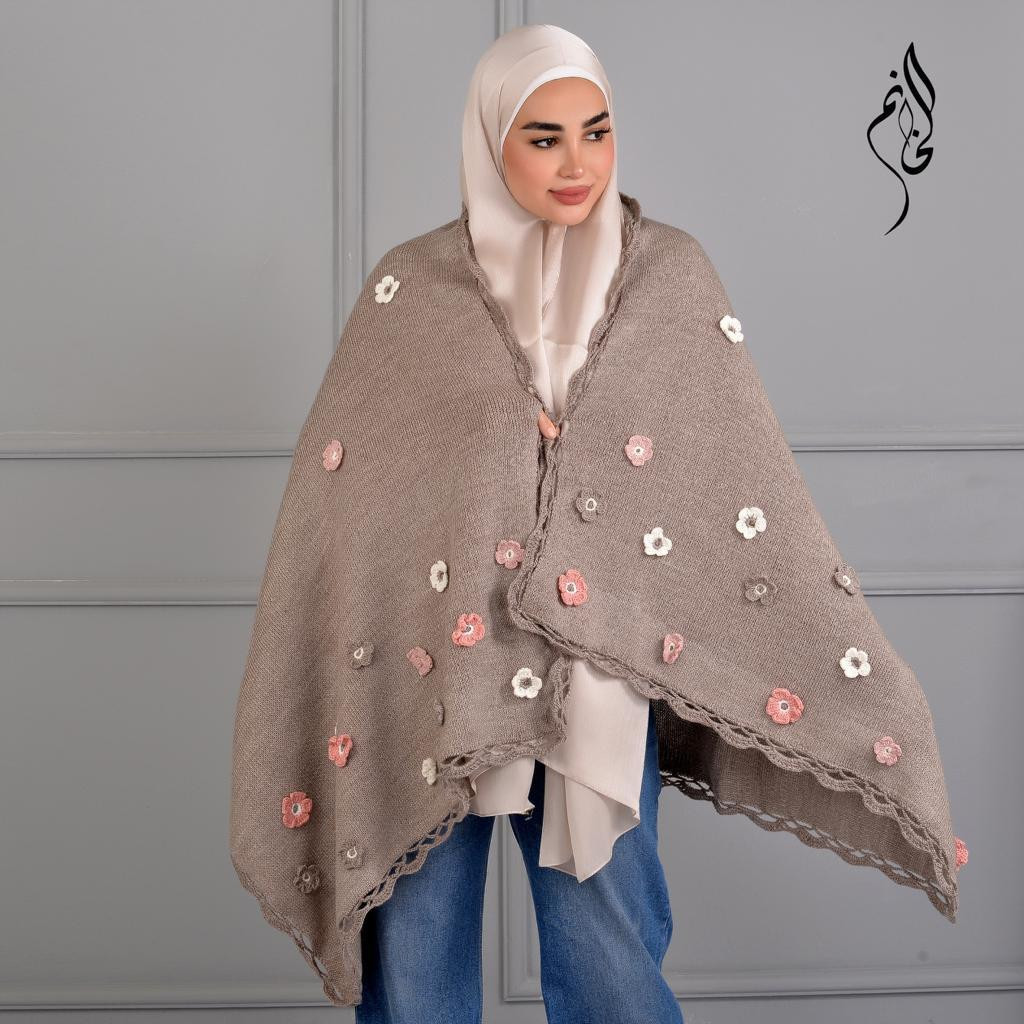 excellent wool shal with flowery touch - Hover