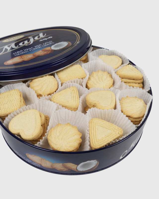 Petitfour with coconut