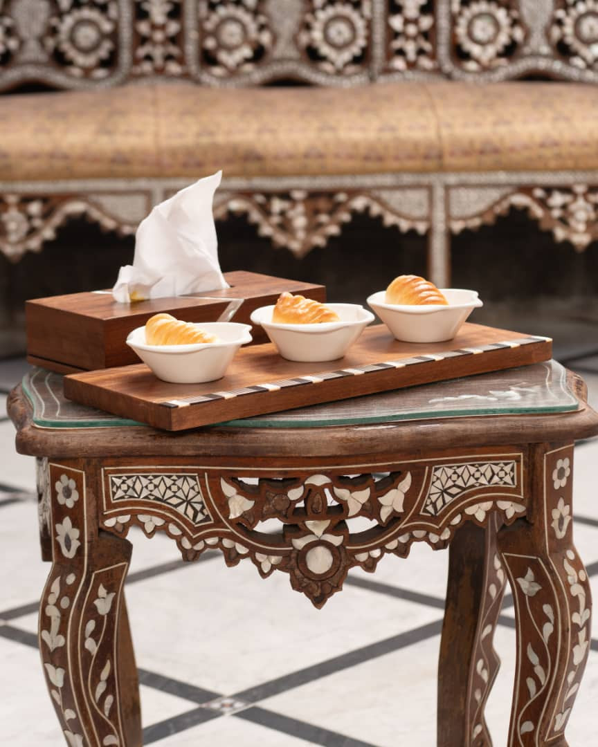 Triple dish base - Hover