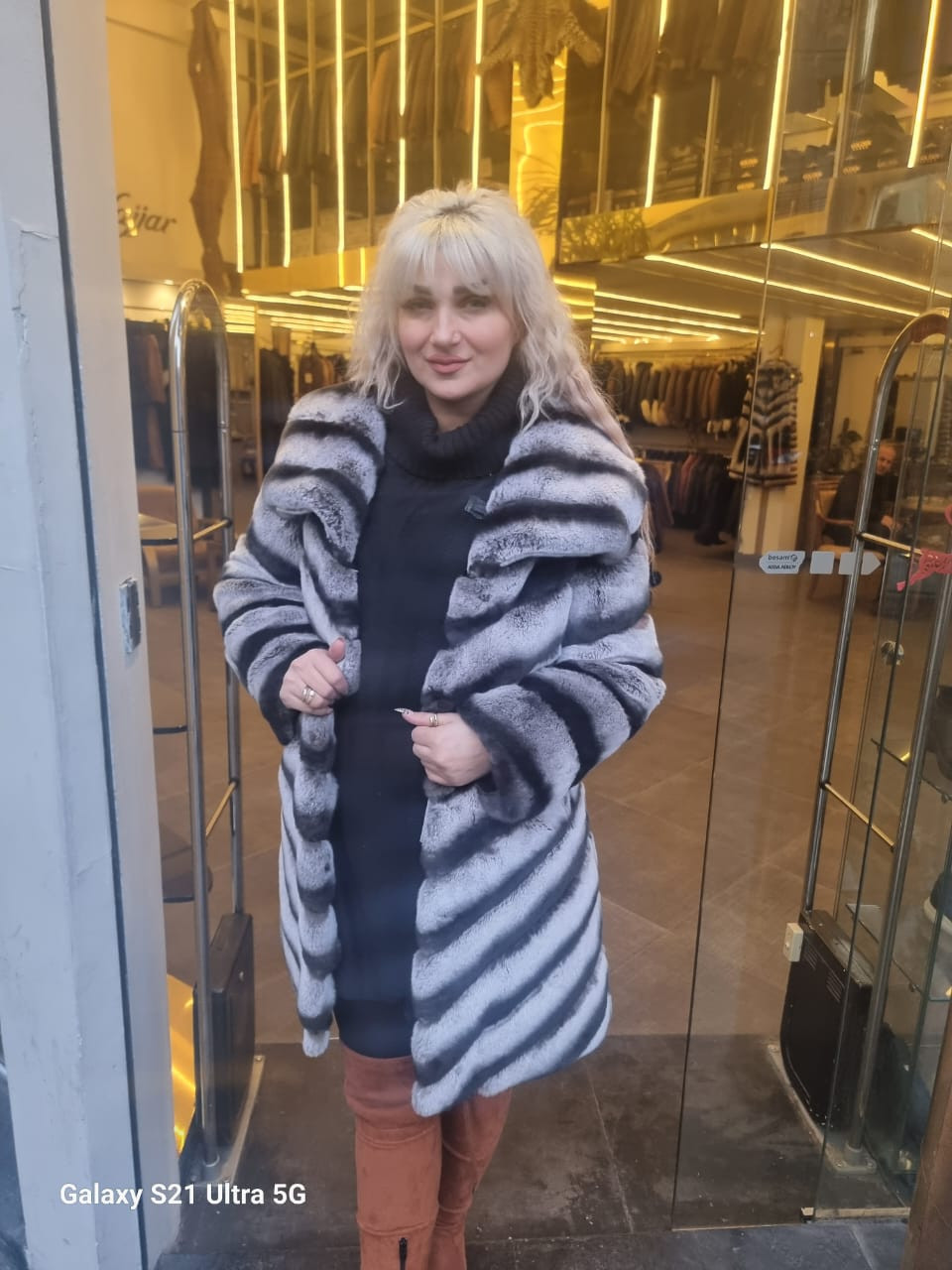 Natural Rex Chinchilla Jacket - Hover