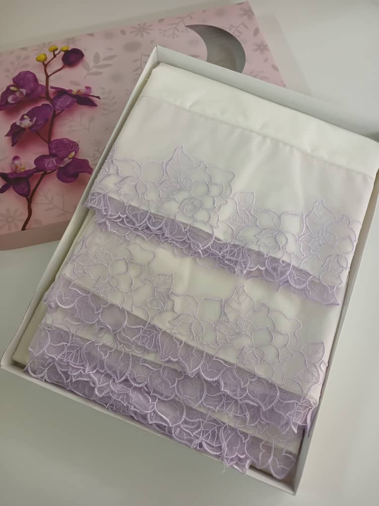 prayer set embroidered with lace purple