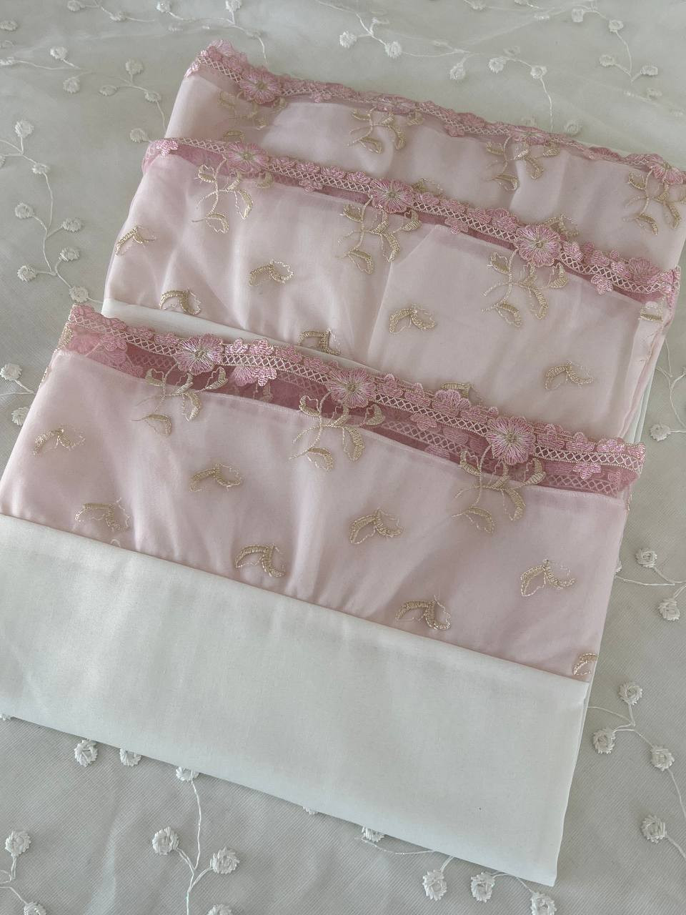 prayer set embroidered with flowers &lace