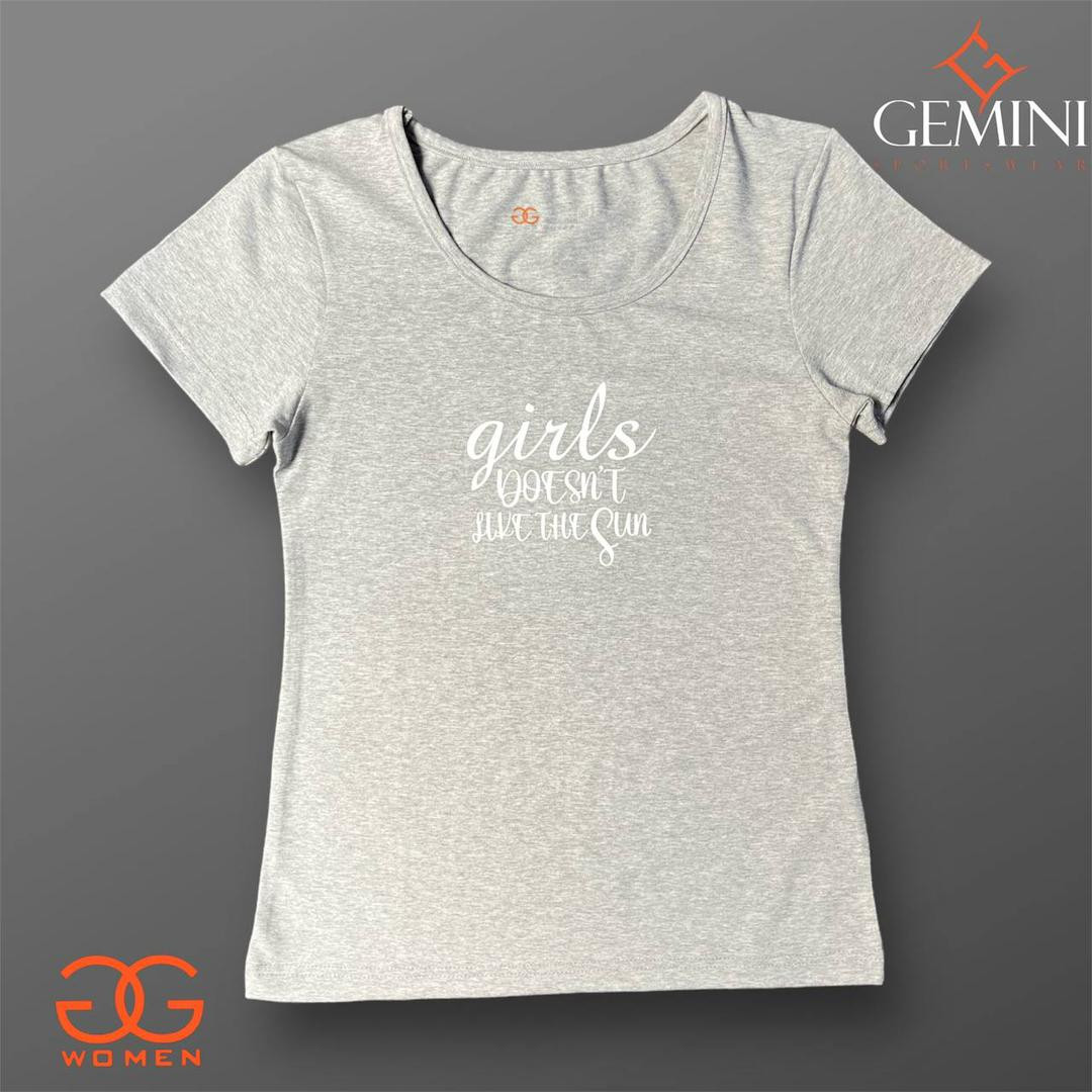 Girls  simple T-shirt  printed