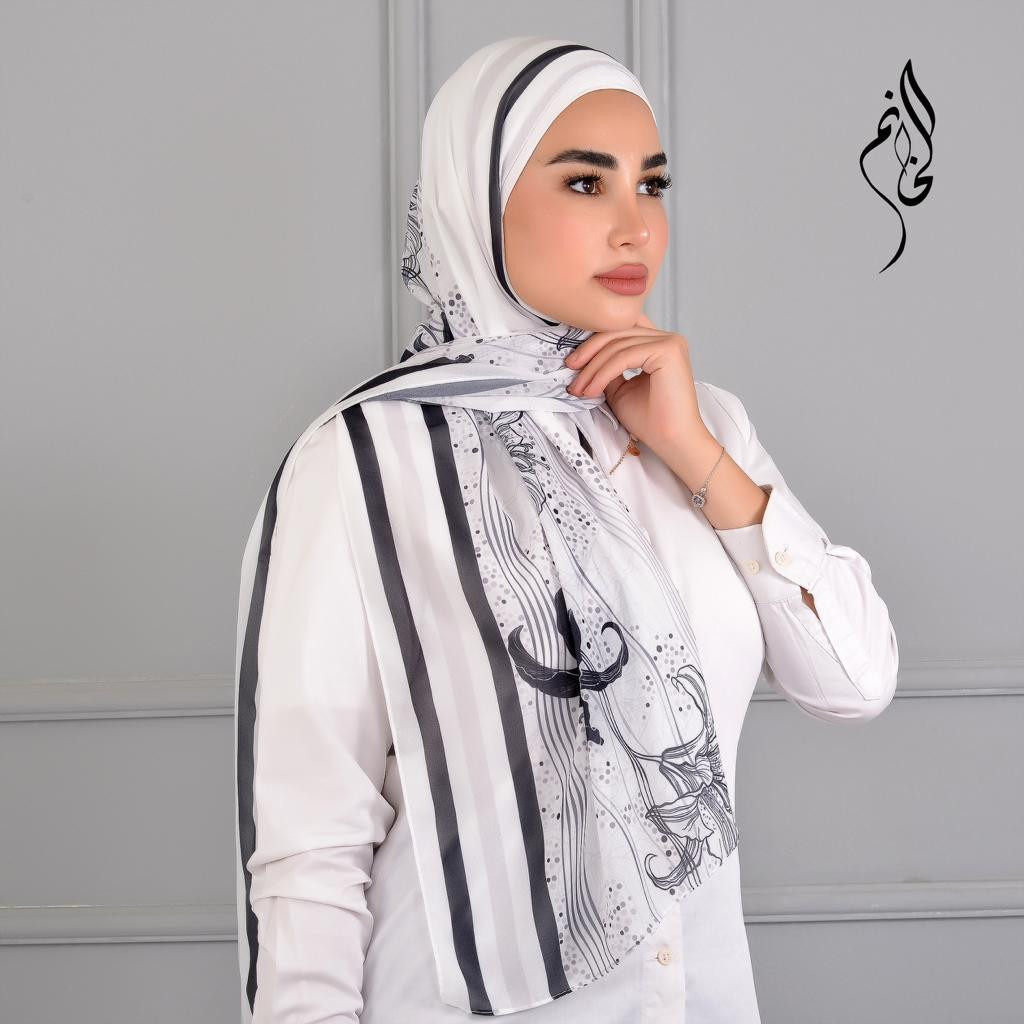 Printed hijab black and white